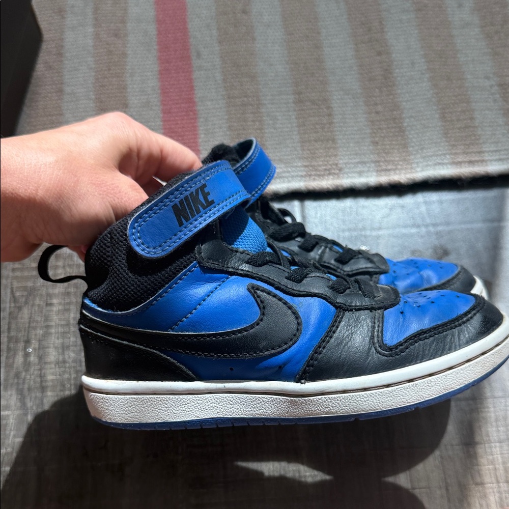 Nike Mid Jordan 1